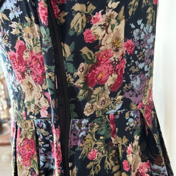 Vintage Victorian Floral Ankle Length Buttondown Dress - Picture 6 of 6